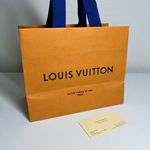 Louis Vuitton Paper Gift Shopping Bag 8,5” x 7” x 4,5” - Picture 2 of 8